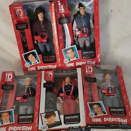 Lotto bambole hasbro one - 5,